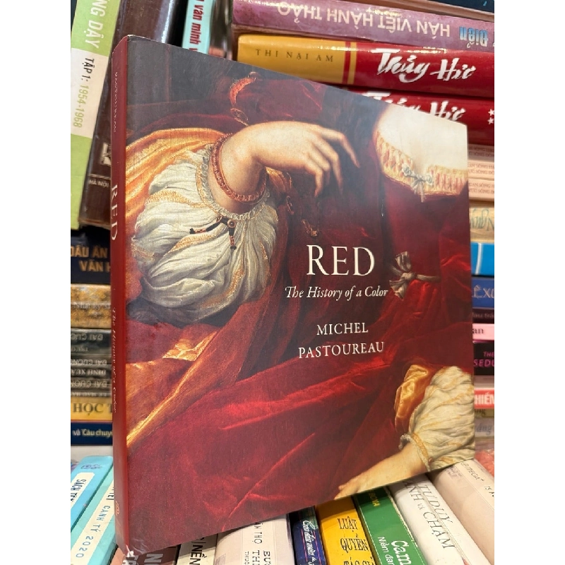 RED : The History of a Color 732704