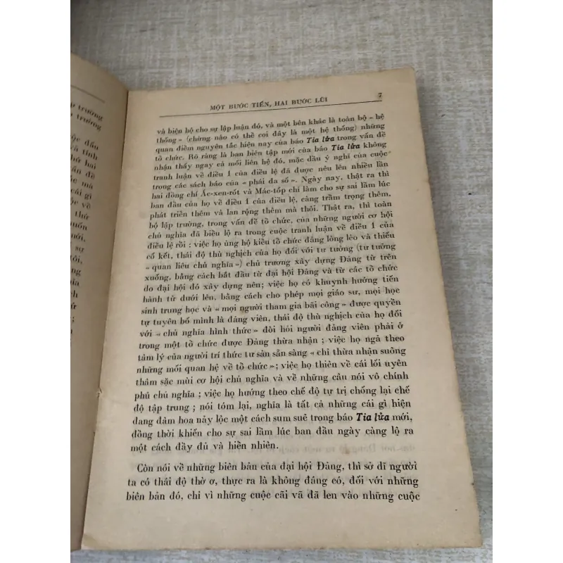 Một bước tiến hai bước lùi 995299