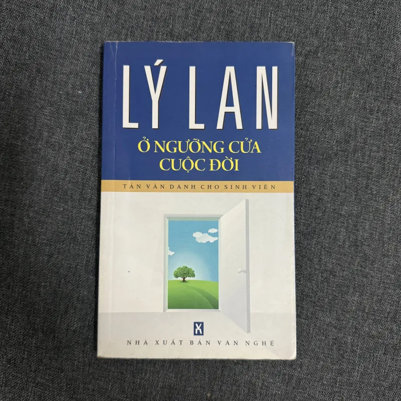 Ở ngưỡng cửa cuộc đời - Lý Lan 873261