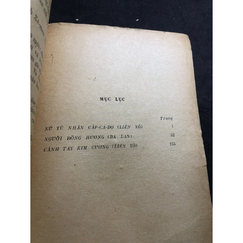 Tập truyện phim vui nước ngoài 1981 mới 60% ố nặng rách gáy CoXchiuCopXki XloBotXki GaiDai HPB0906 SÁCH VĂN HỌC 914861