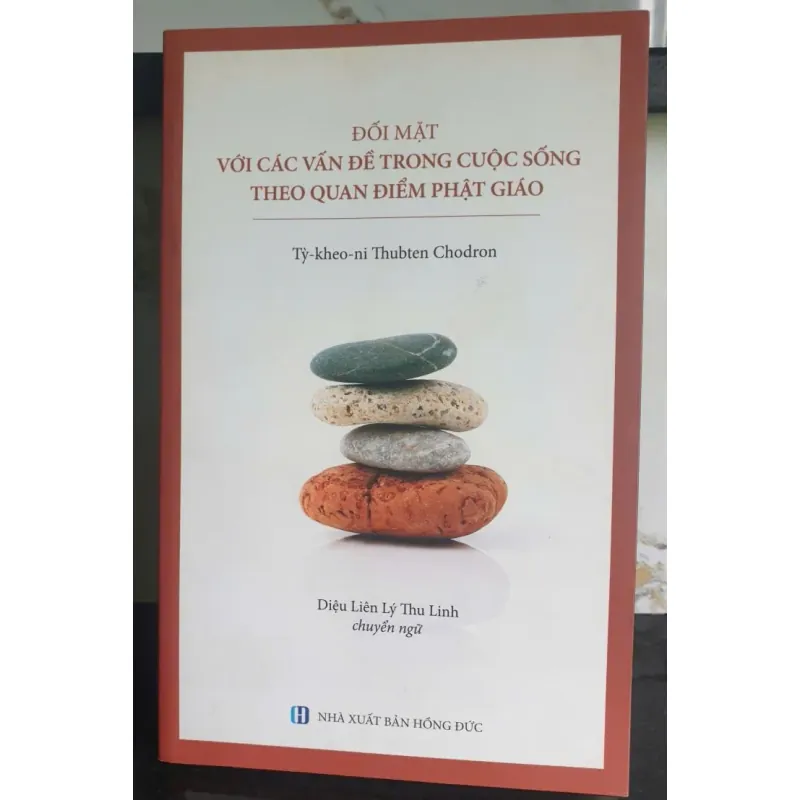 Sách Đối mặt với các vấn đề trong cuộc sống theo quan điểm Phật giáo - Tỳ-kheo-ni Thubten Chodron mới 90% 640192