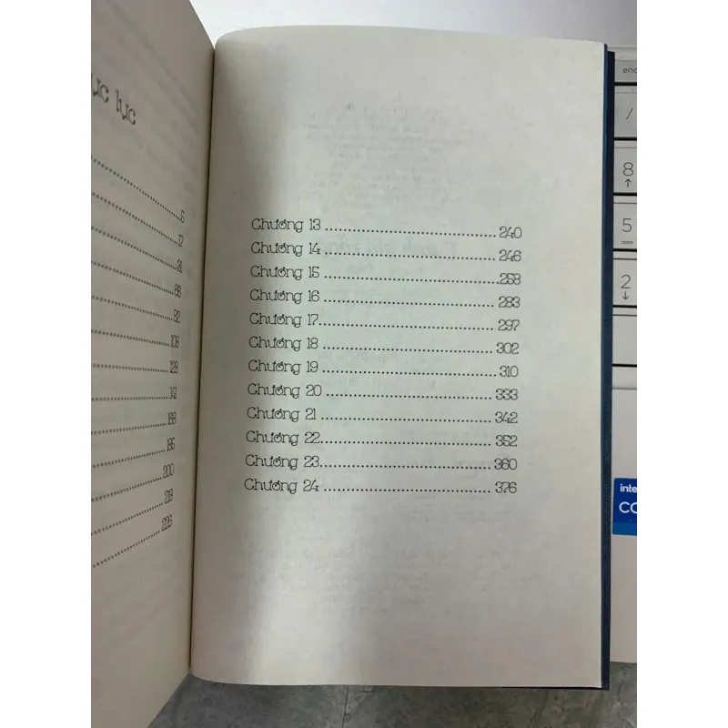 THÁNH GIÁ RỖNG - HIGASHINO KEIGO 577583