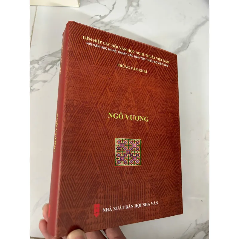 Ngô Vương - Phùng Văn Khai (TIỂU THUYẾT LỊCH SỬ - CÓ CHỮ KÝ TÁC GIẢ) 745834
