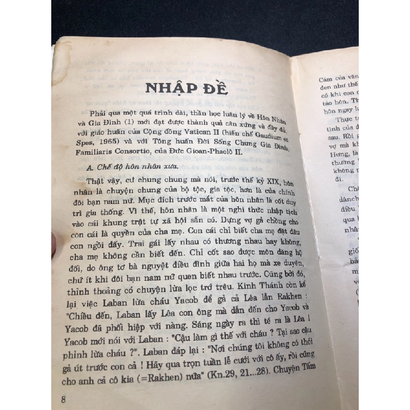 Hôn nhân Kito giáo 1995 mới 80% ố , bẩn HPB.HCM1311 31484