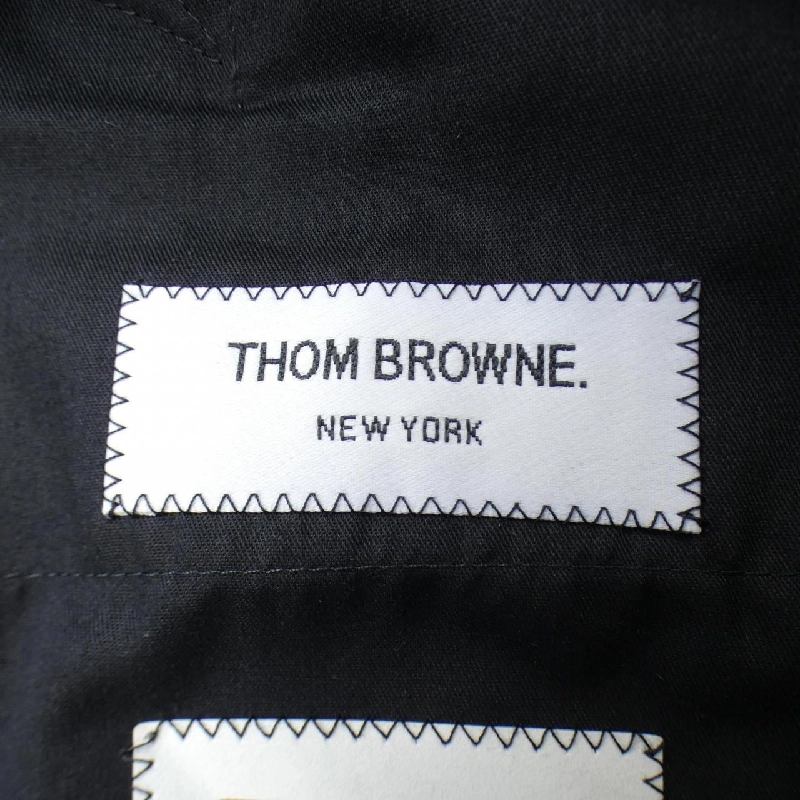 Quần short THOM BROWNE - Hàng hiệu Chính hãng 885815