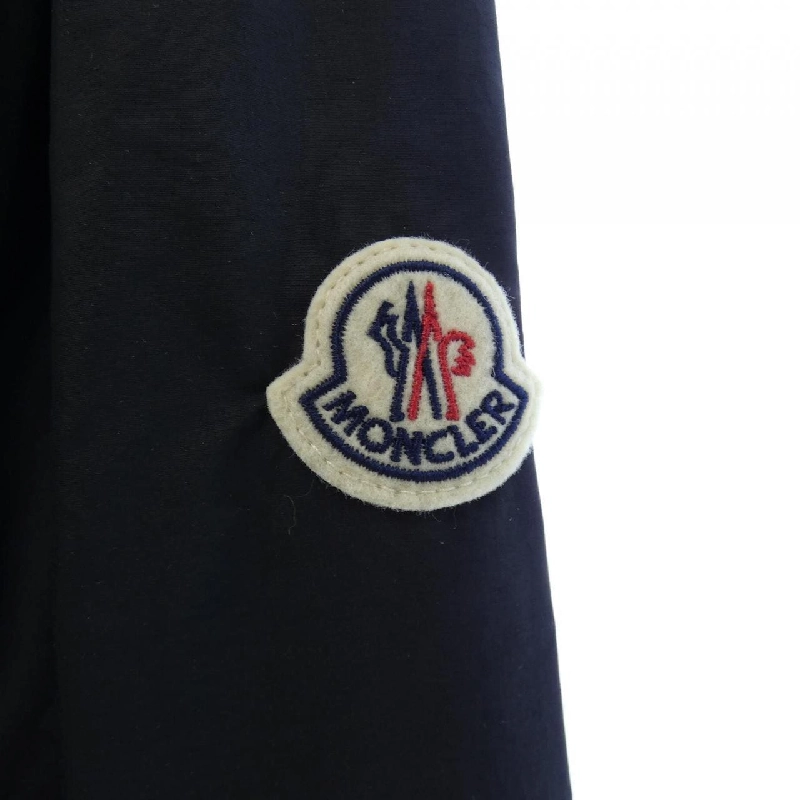 【Khuyến mãi】Áo khoác Moncler MONCLER 635701