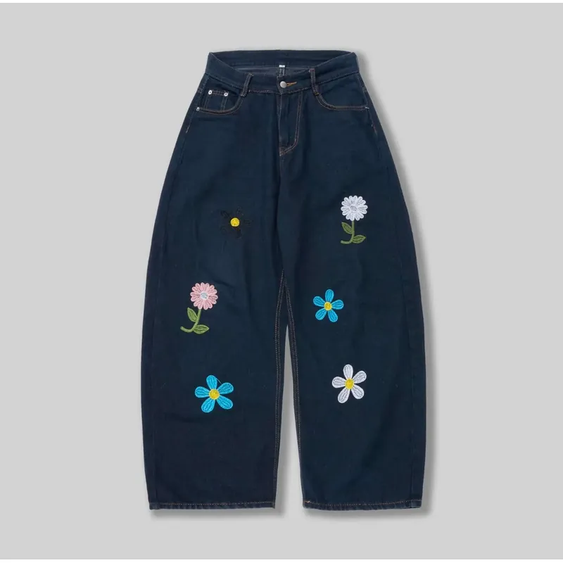 Quần jean, form đẹp. mua 250k pass 180k. chưa mặc lần nào 700919