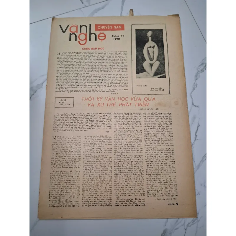 Chuyên san Văn Nghệ Tháng 4-1990 - Hoàng Ngọc Hiến và các cộng tác viên 961806
