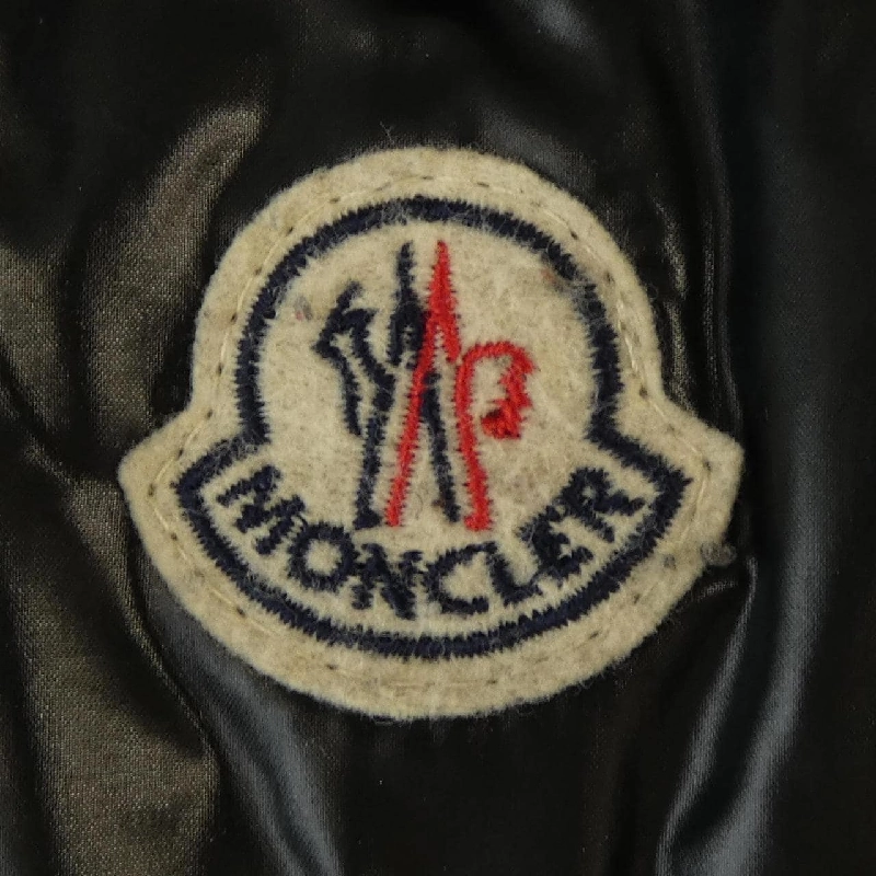 Áo khoác lông vũ MONCLER BADY 632937