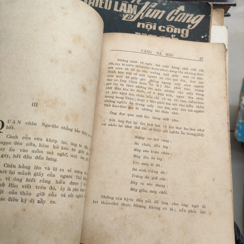 VÀNG VÀ MÁU - THẾ LỮ 296668
