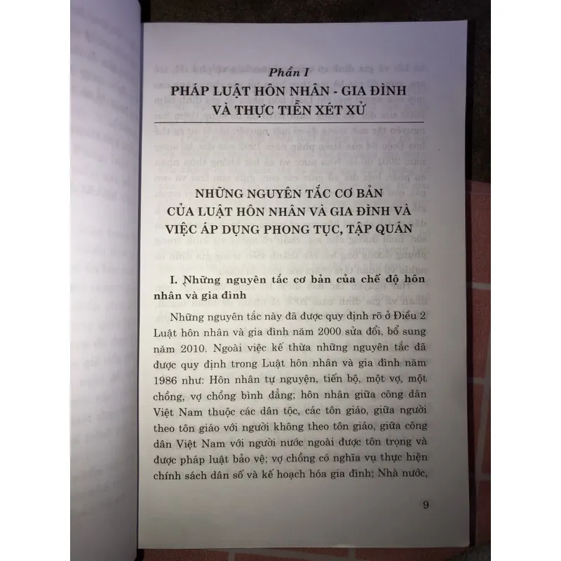 Pháp luật hôn nhân - gia đình, thừa kế và thực tiễn xét xử 712139