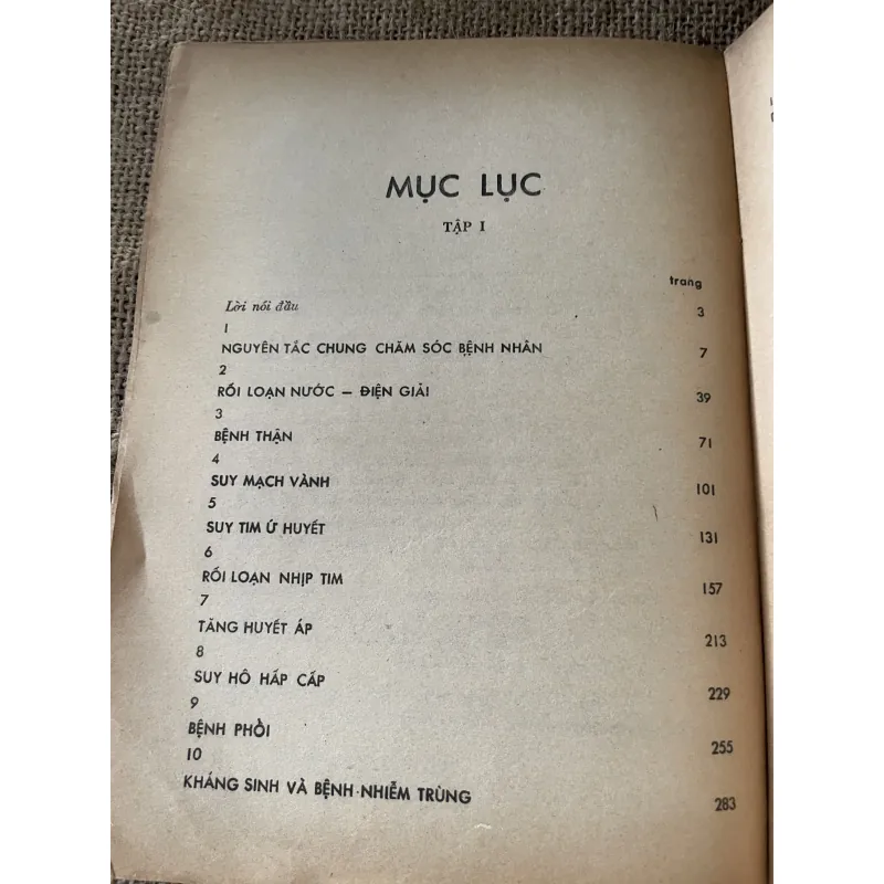 Sổ Tay ĐIỀU TRỊ NỘI KHOA 2 tập, 1982 789604