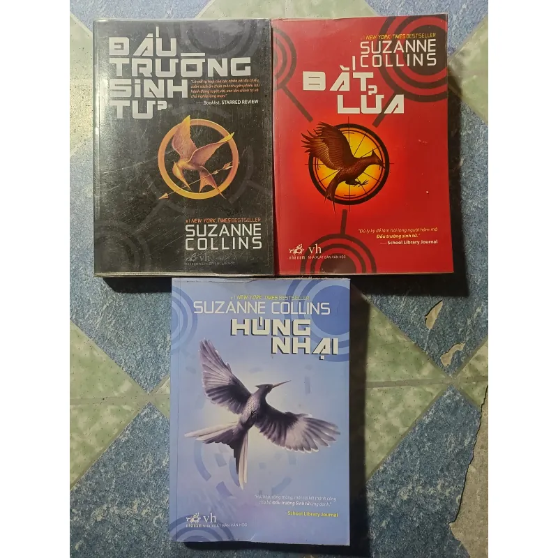 Đấu trường sinh tử ( 3 cuốn) - Suzanne Collins 993558