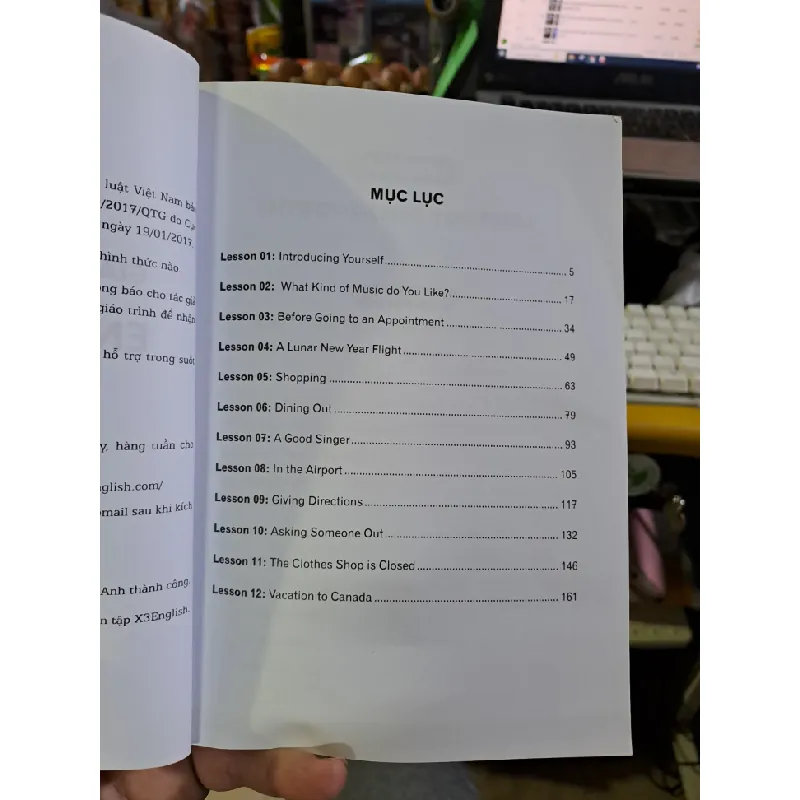 Giáo trình tiếng anh mới 90% Eng Breaking HỌC NGOẠI NGỮ HCM1709 560069