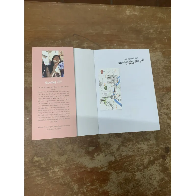 THẾ GIỚI NHỎ XINH NHƯ BÀN TAY CON GÁI 745585