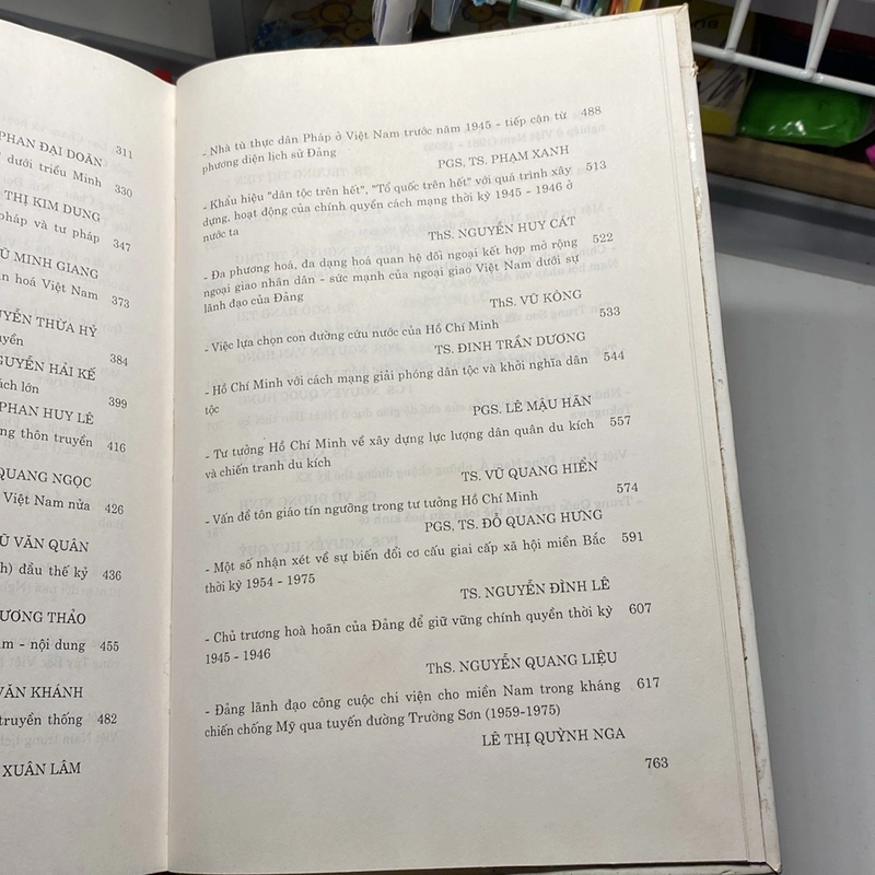 MỘT CHẶNG ĐƯỜNG NGHIÊN CỨU LỊCH SỬ (1995-2000), BẢN BÌA CỨNG, XB NĂM 2000 475641