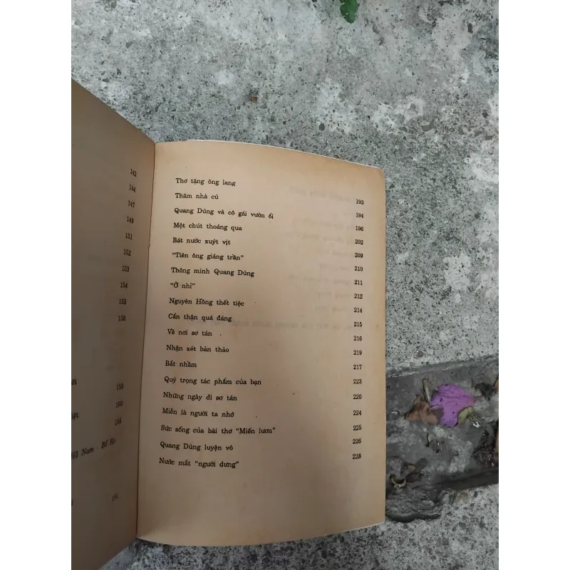 Quang Dũng người và thơ của Hoài Việt ( bản in lần 2 ) 1023973