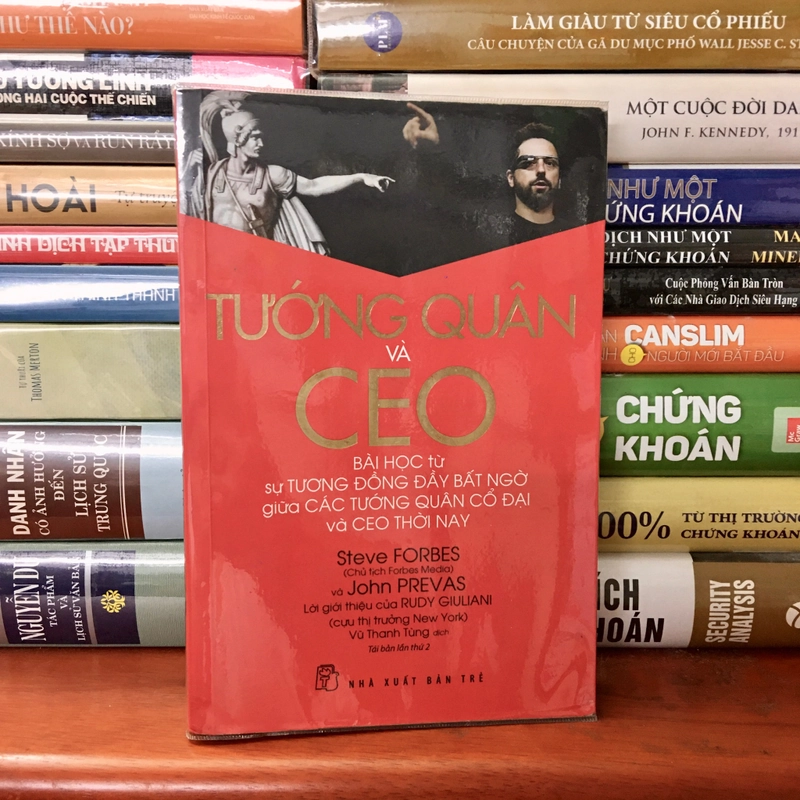 Tướng Quân Và CEO - Steve Forbes & John Prevas  495697