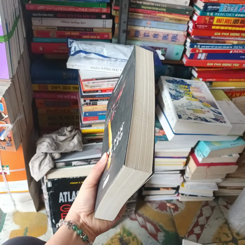 Nụ hôn lạnh lẽo - Jeffery Deaver 977718