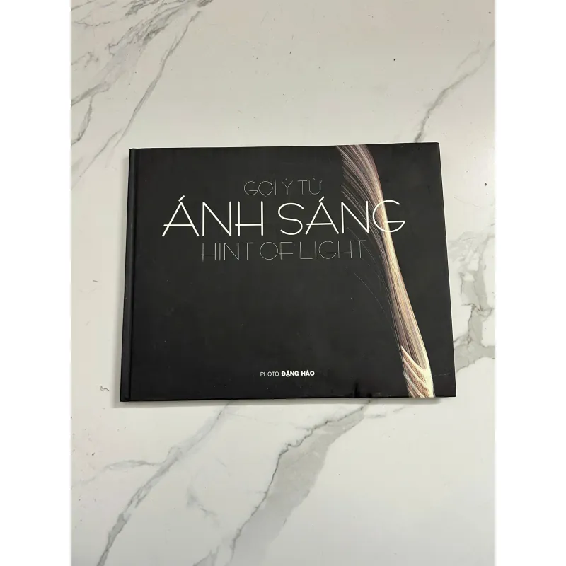 sách ảnh - Gợi ý từ Ánh sáng (Hint of Light) – Đặng Hào 798578