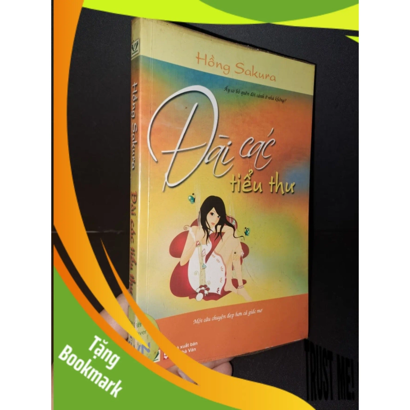 (TẶNG BOOKMARK) Đài các tiểu thư mới 90% bẩn nhẹ 2012 Hồng Sakura RBK1604 VĂN HỌC 942363