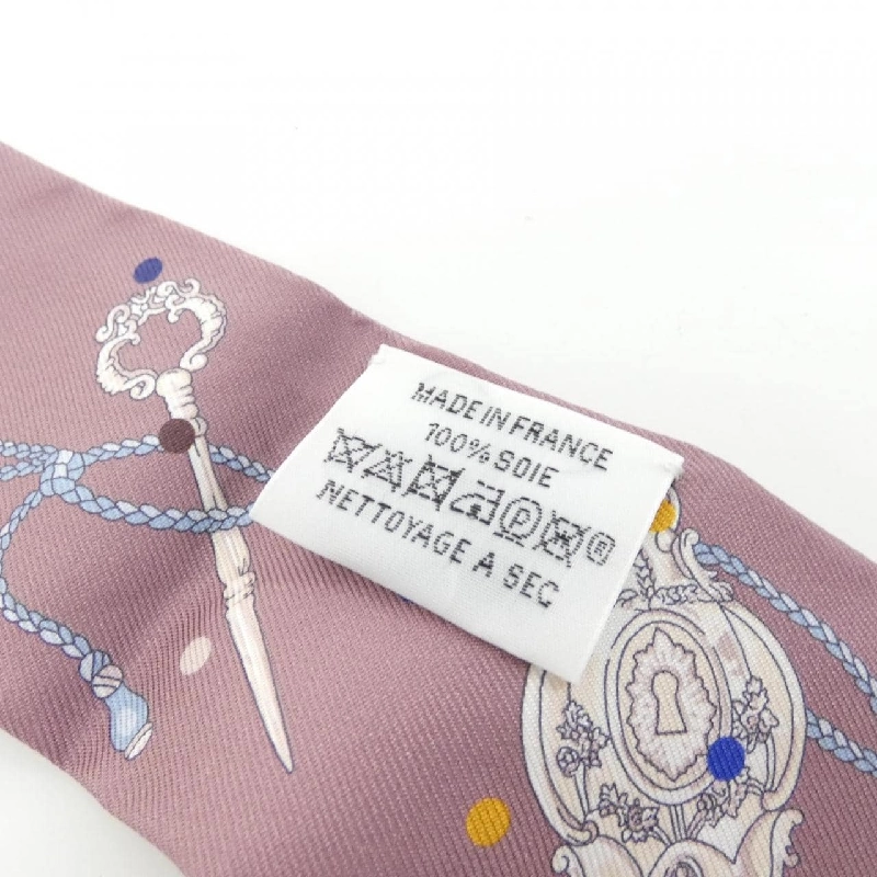 Khăn lụa LES CLES A POIS của Hermès 063871S 625270