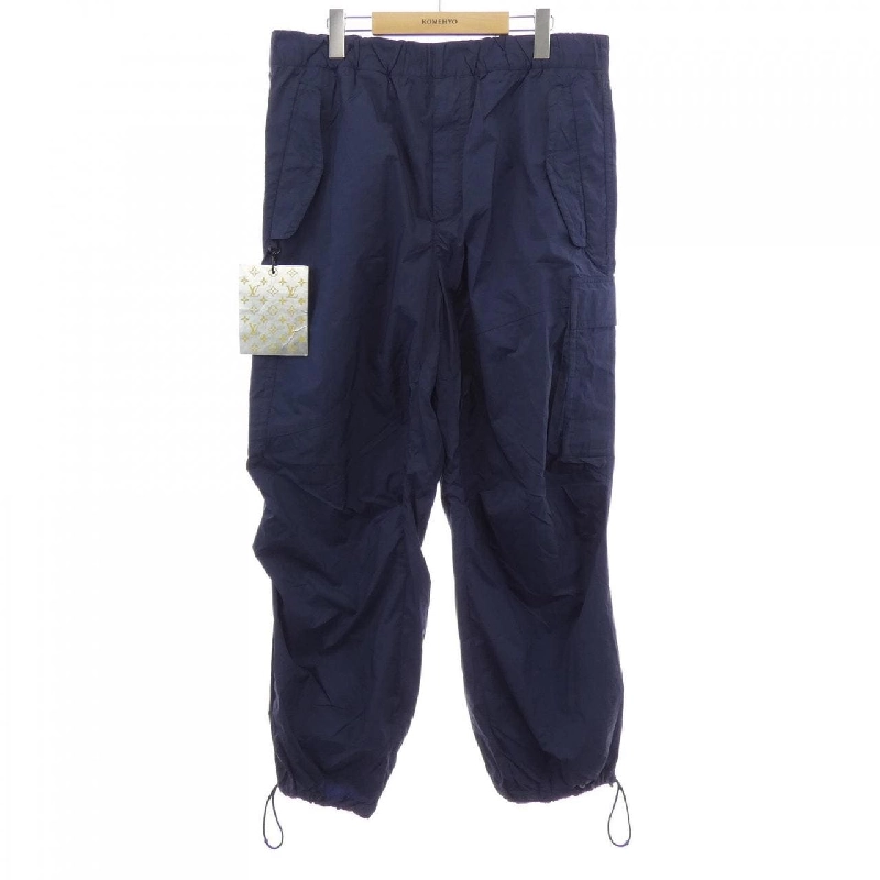 Quần cargo rộng chân LOUIS VUITTON HHP45WNJD - Hàng hiệu Authentic 882922