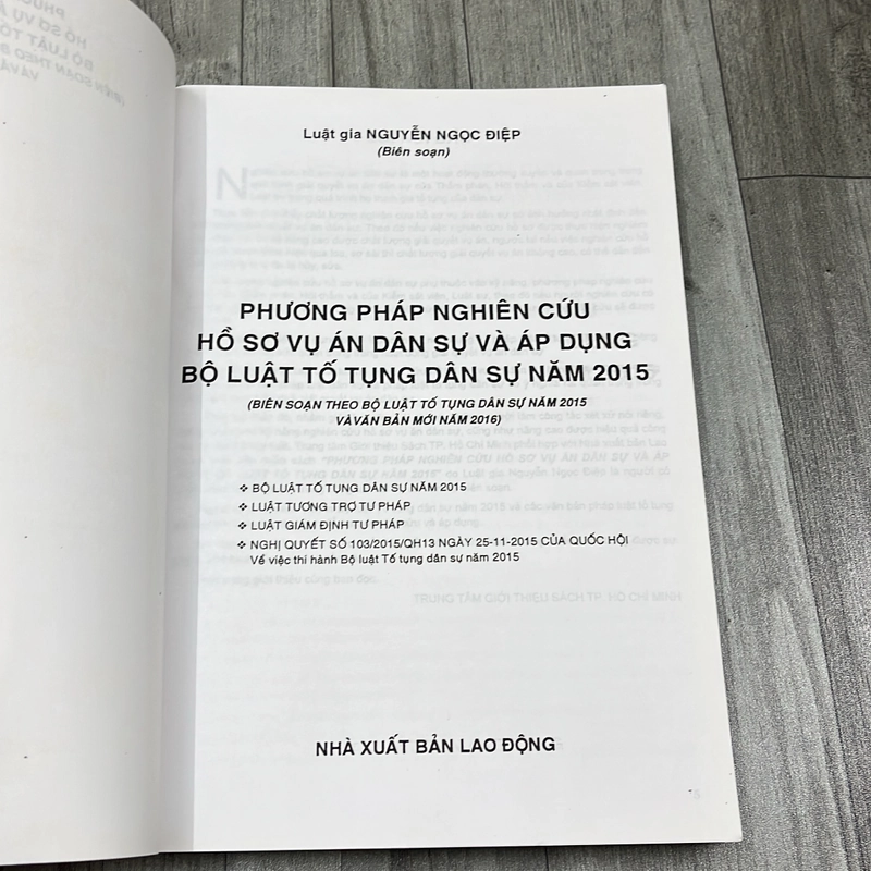 Phương pháp nghiên cứu hồ sơ vụ án dân sự và áp dụng bộ luật tố tụng dân sự 2015. 8b2 545039