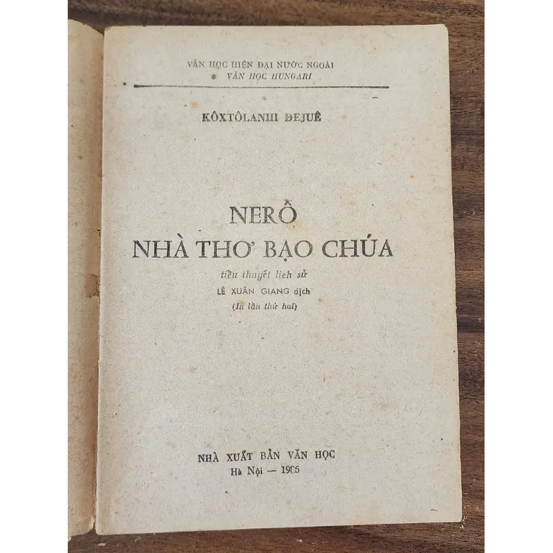 Tiểu thuyết lịch sử Hungary: NERÔ NHÀ THƠ BẠO CHÚA (1985) 723302