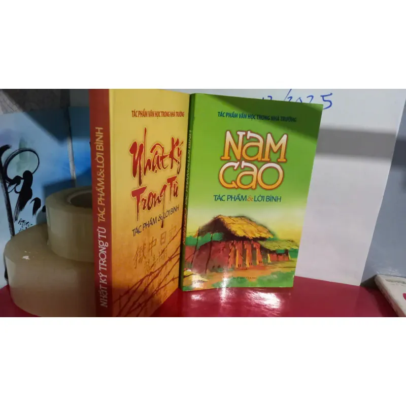 tác phẩm và lời bình 748398