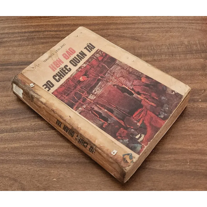 Tiểu thuyết HÒN ĐẢO 30 CHIẾC QUAN TÀI (Maurice Leblanc) 717965