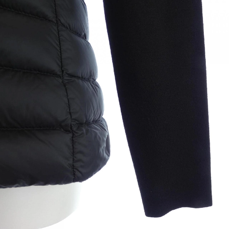 Áo khoác lông vũ MONCLER 635877