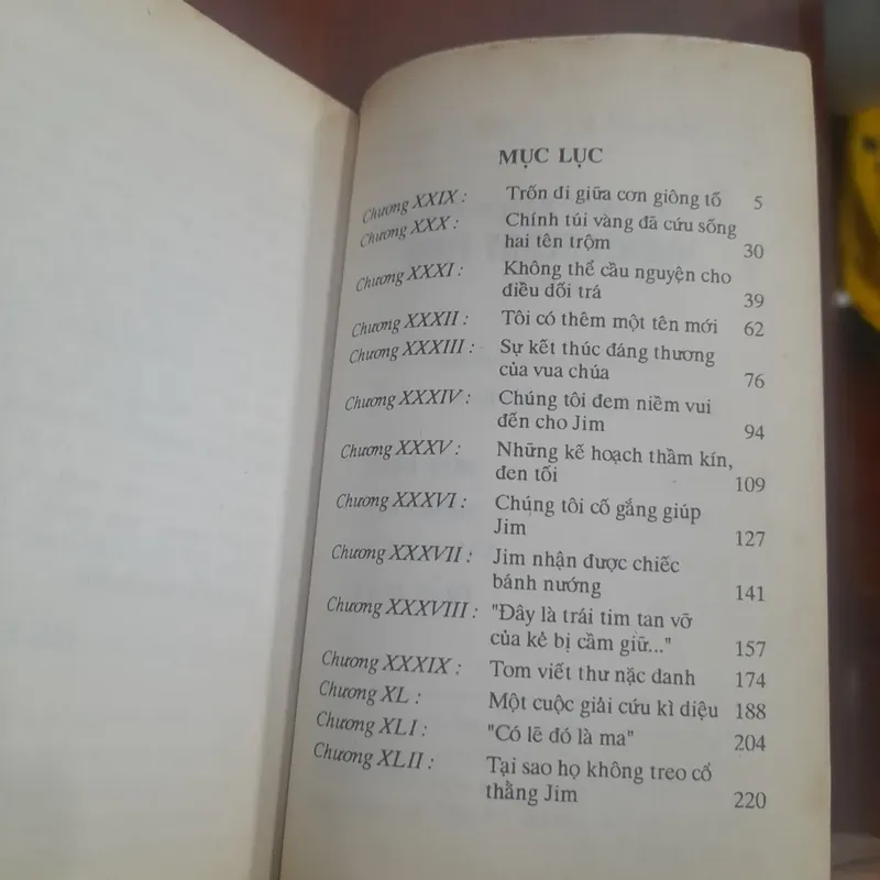 Mark Twain - NHỮNG CUỘC PHIÊU LƯU CỦA HUCKLEBERRY FINN, cuốn 3 570032
