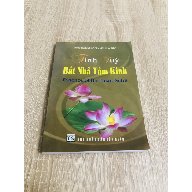 TINH TUÝ BÁT NHÃ TÂM KINH 957188