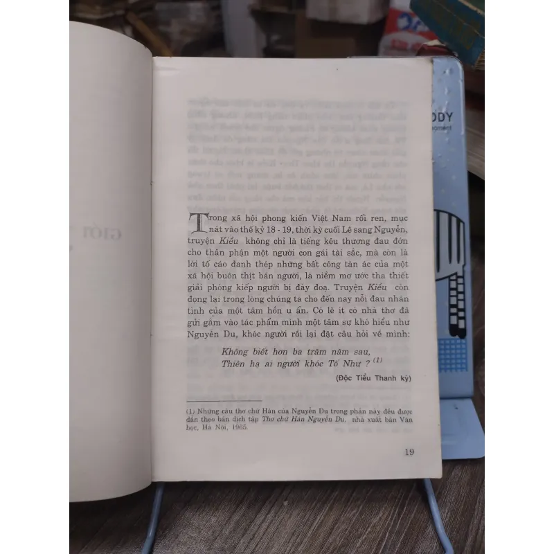 Sách: Truyện Kiều ( Chú thích, chú giải và những tư liệu gốc) - TG: Nguyễn Du A2 745311