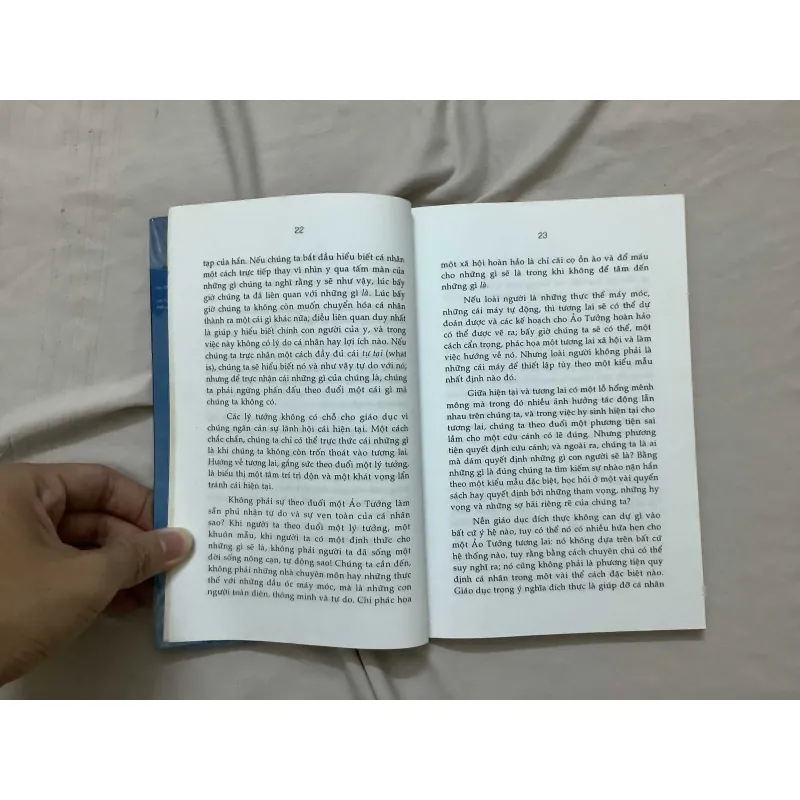 [Combo] Giáo Dục Và Ý Nghĩa Cuộc Sống - Cuộc Đời Phía Trước 697164