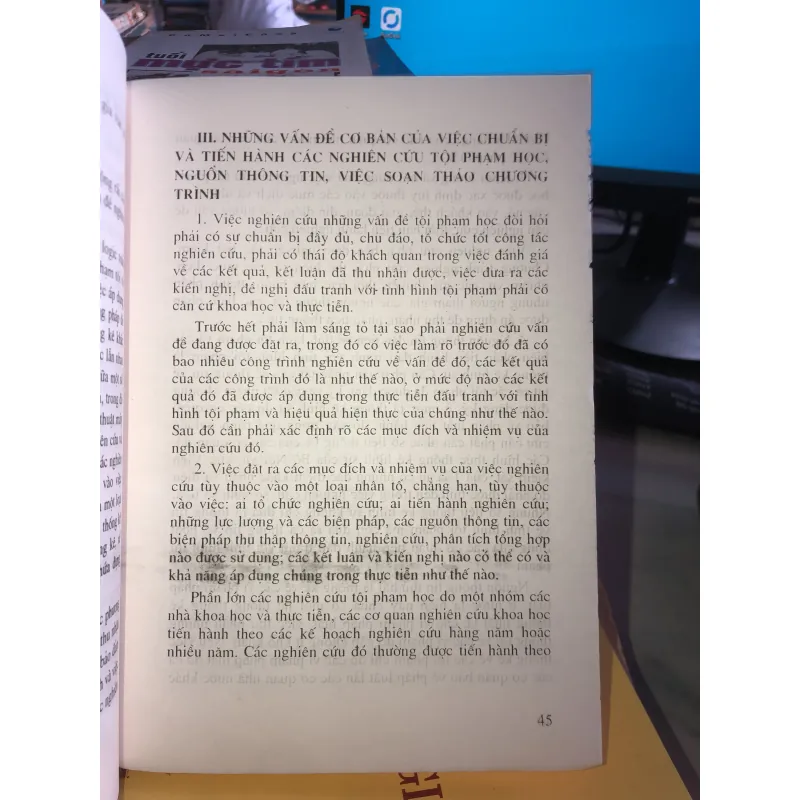 Giáo trình tội phạm học  1005727