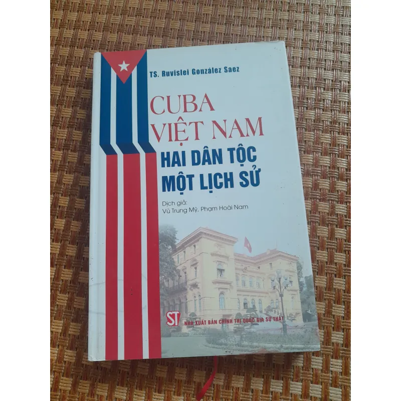 CU BA VIỆT NAM HAI DÂN TỘC MỘT LỊCH SỬ 933275