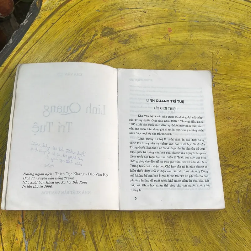 LINH QUANG TRÍ TUỆ - KHA VÂN LỘ 777946