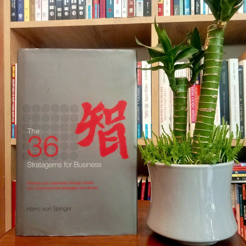The 36 Stratagems for Business - Harro von Senger (Bìa cứng) 517240
