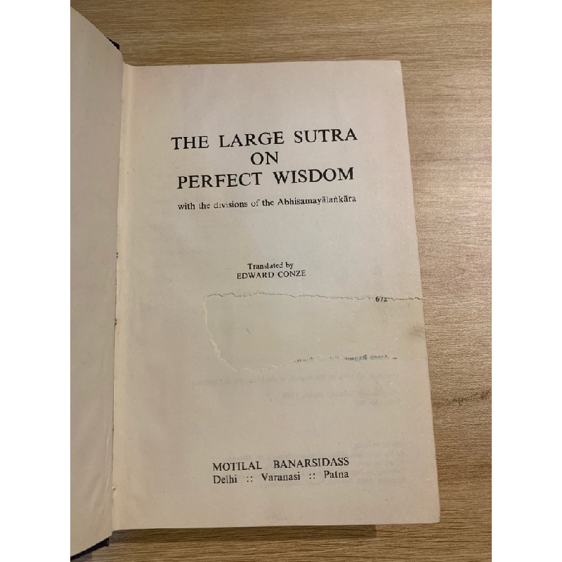 THE LARGE SUTRA ON PERFECT WISDOM - edited by EDWARD CONZE 148368