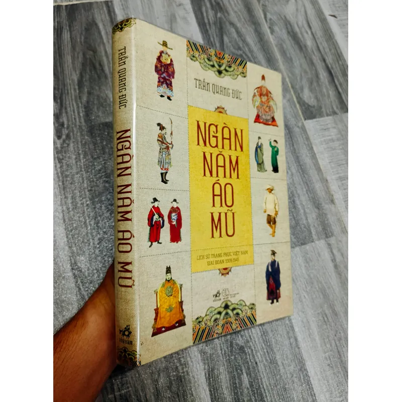 NGÀN NĂM ÁO MŨ - Trần Quang Đức 717770