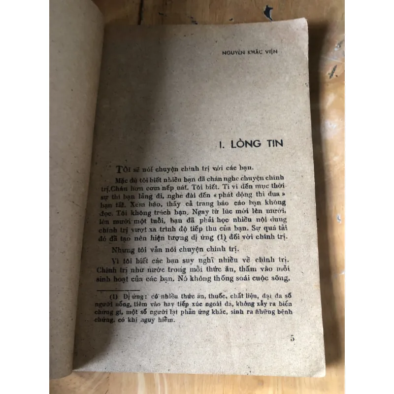 Một đôi lời-Nguyễn Khắc Viện 973861