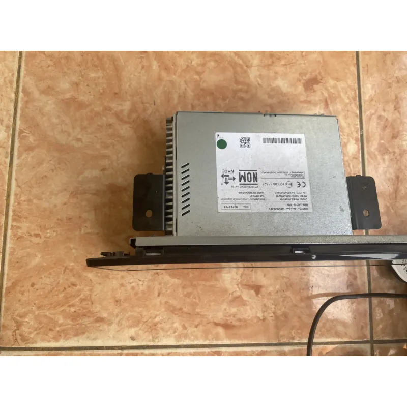 Màn hình cảm ứng và camera hành trình  761085