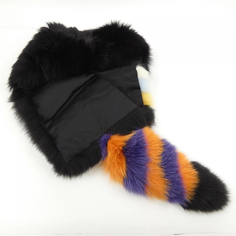 Khăn quàng cổ FENDI FNG416SDH F0C8G 664984