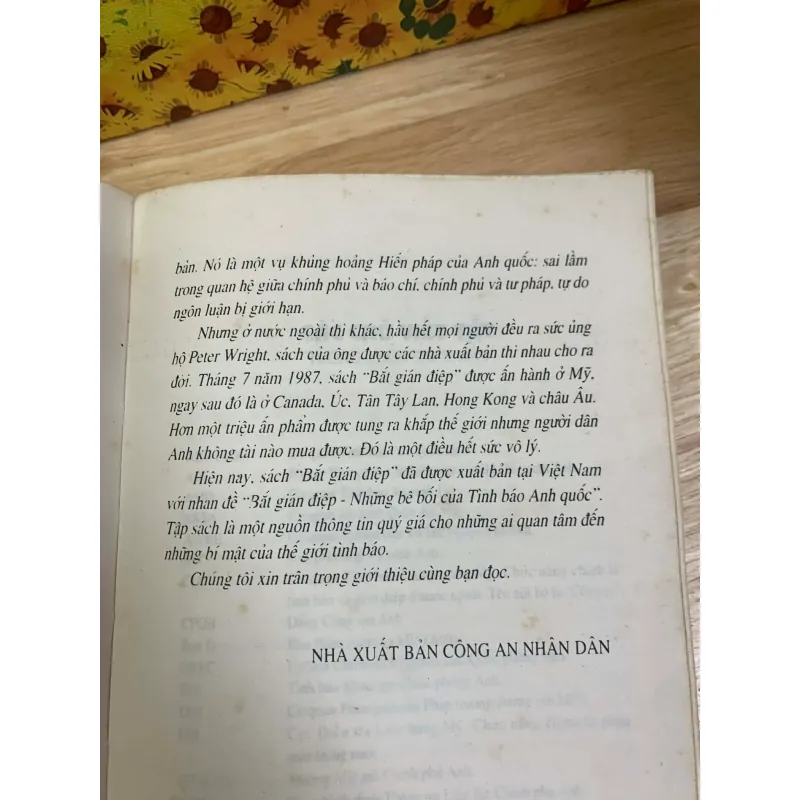 Bắt Gián Điệp - Những Bê Bối Của Tình Báo Anh Quốc - P.Wright 927498