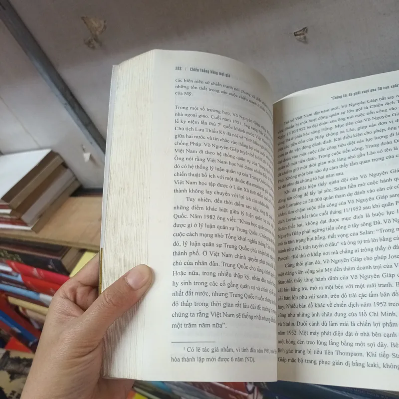 Chiến Thắng Bằng Mọi Giá- Cecil B. Currey 680007