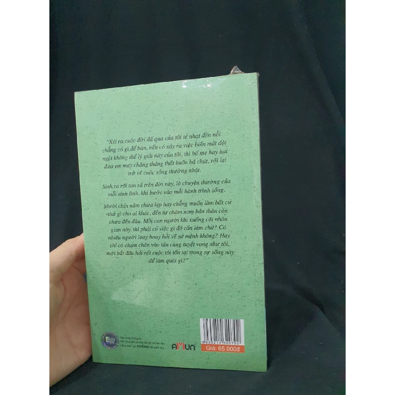 9X09 mới 90% còn seal -HCM205 Nguyễn Quỳnh Trang SÁCH VĂN HỌC 922926