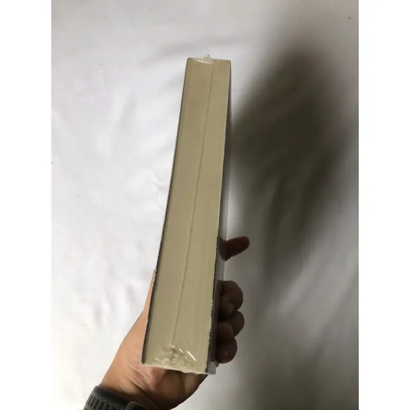 Shuggie Bain - Chiếc Linh Hồn Nhỏ | Douglas Stuart 735167