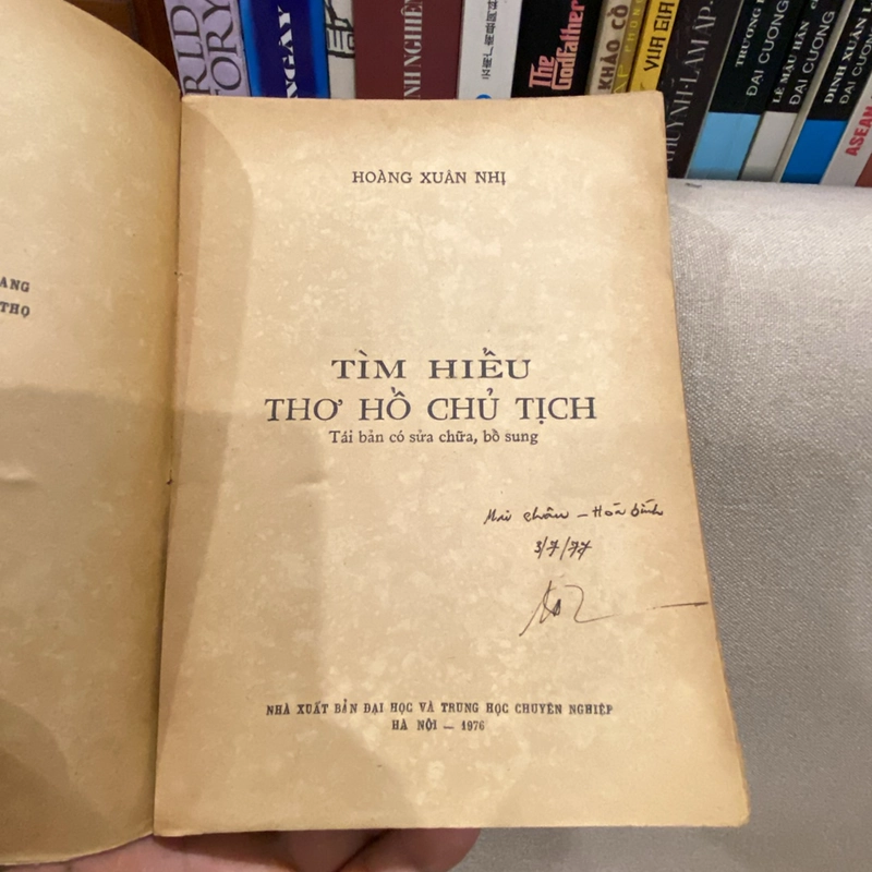 TÌM HIỂU THƠ HỒ CHỦ TỊCH (XB 1976) 455164